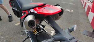 Okruhové testování Hypermotard 698 Mono